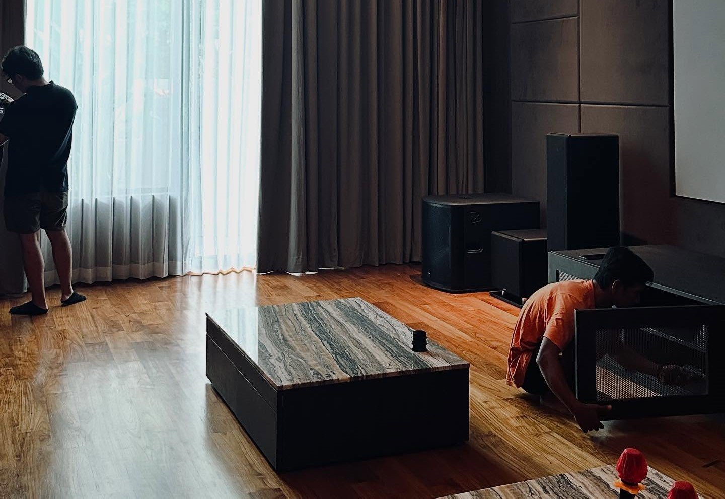 Jual Aneka Parket Terbaik memberi Tips dalam memilih Lantai Kayu yang Sesuai dengan Gaya Rumah Anda