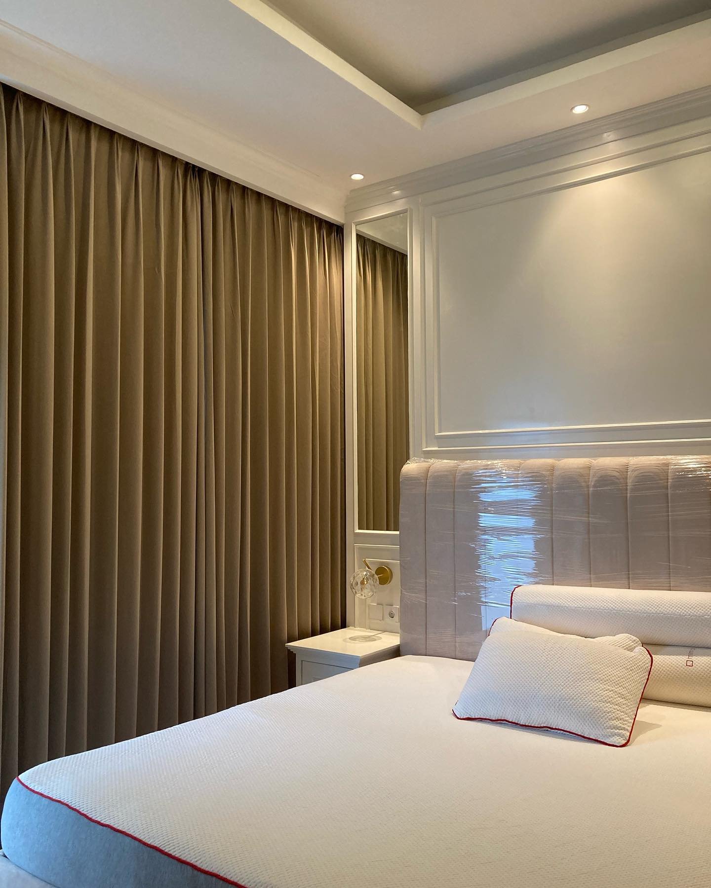 Aneka Sinar Abadi sebagai Supplier Gorden Hotel Jakarta untuk Ciptakan Interior Elegan & Fungsional