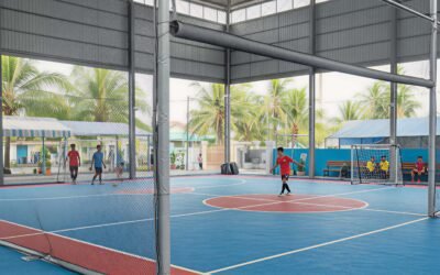 Supplier Blind untuk Lapangan Futsal: Tirai Pembatas Lapangan Olahraga