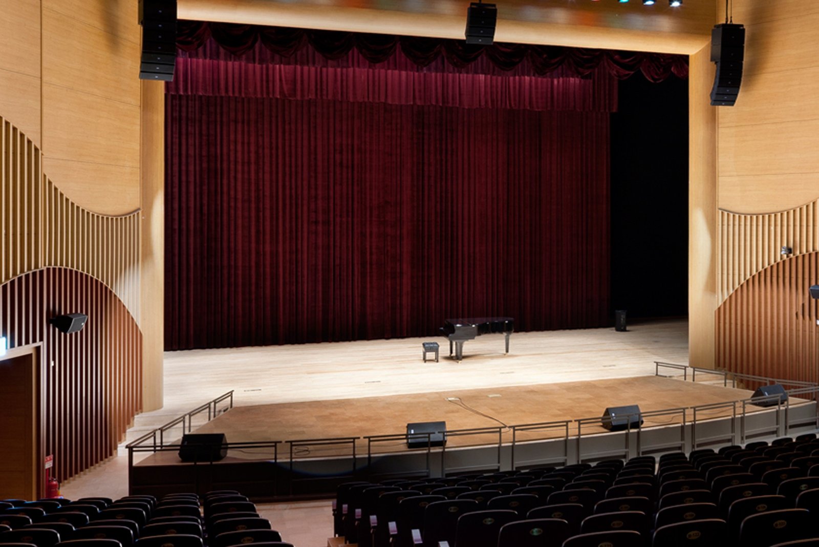 Aneka Sinar Abadi sebagai Supplier Jual Gorden Panggung Auditorium