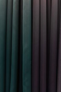 contoh warna gorden panggung auditorium