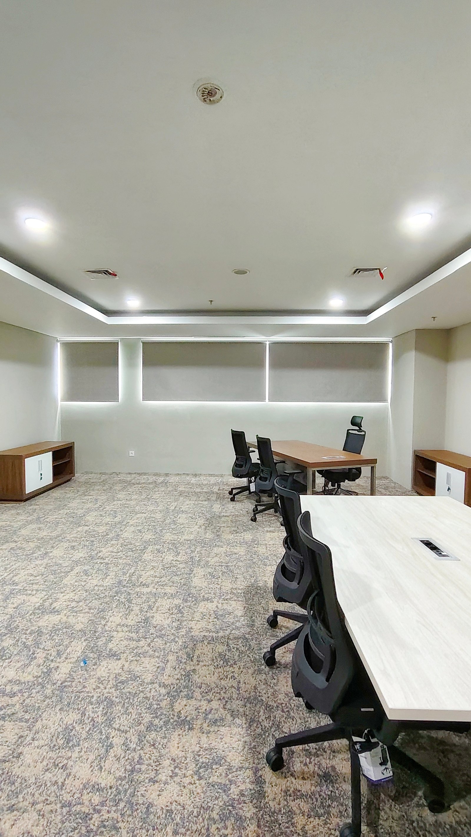 gamabr roller blind kantor