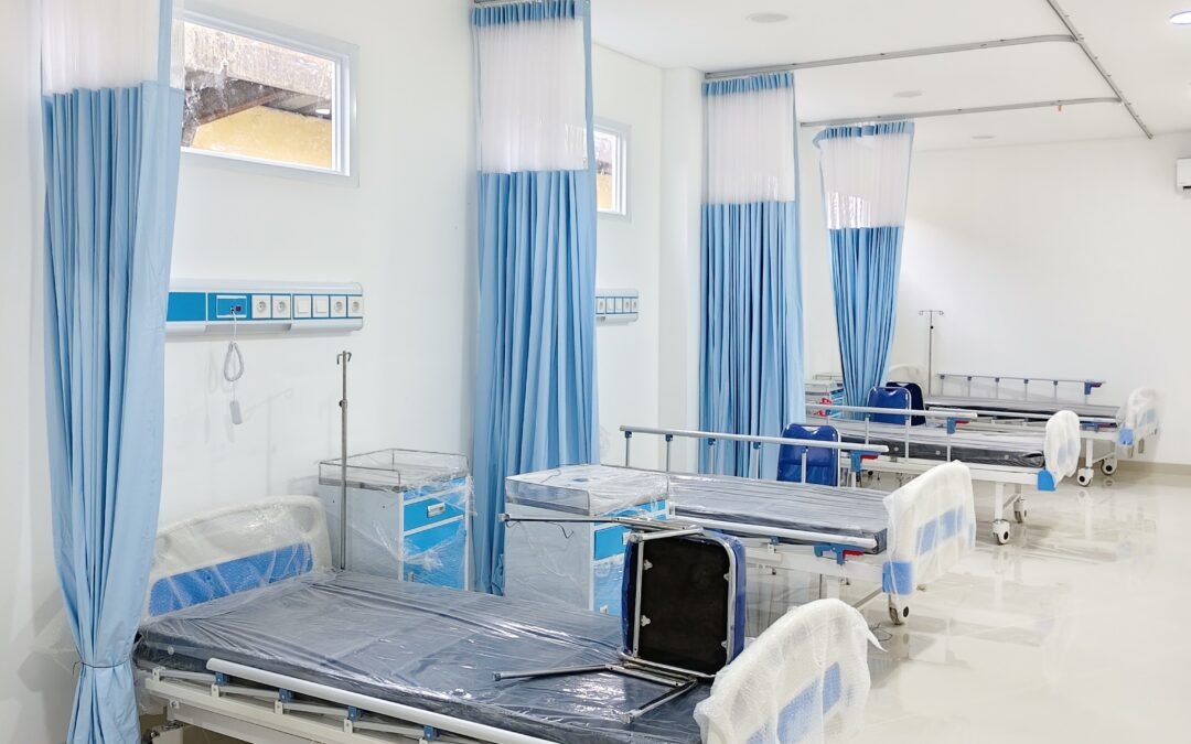 Supplier Gorden Puskesmas: Jual Tirai Anti Bakteri & Anti Darah Standar Kemenkes