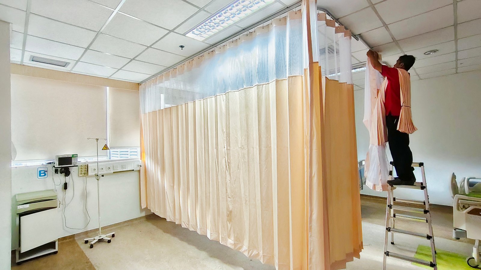 jasa pasang tirai medis / gorden medis / gorden rumah sakit / tirai pembatas ruangan