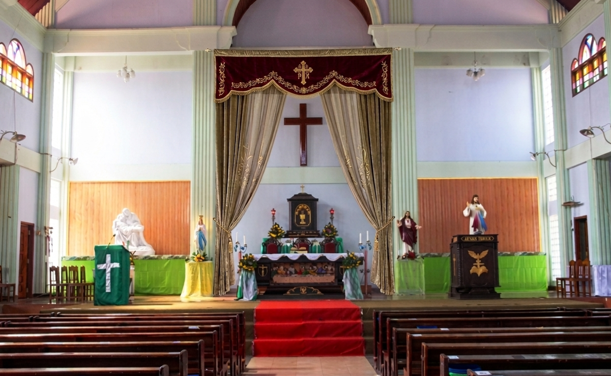 Vendor Tirai Altar Gereja Motorized / Tirai Otomatis Ruang Ibadah