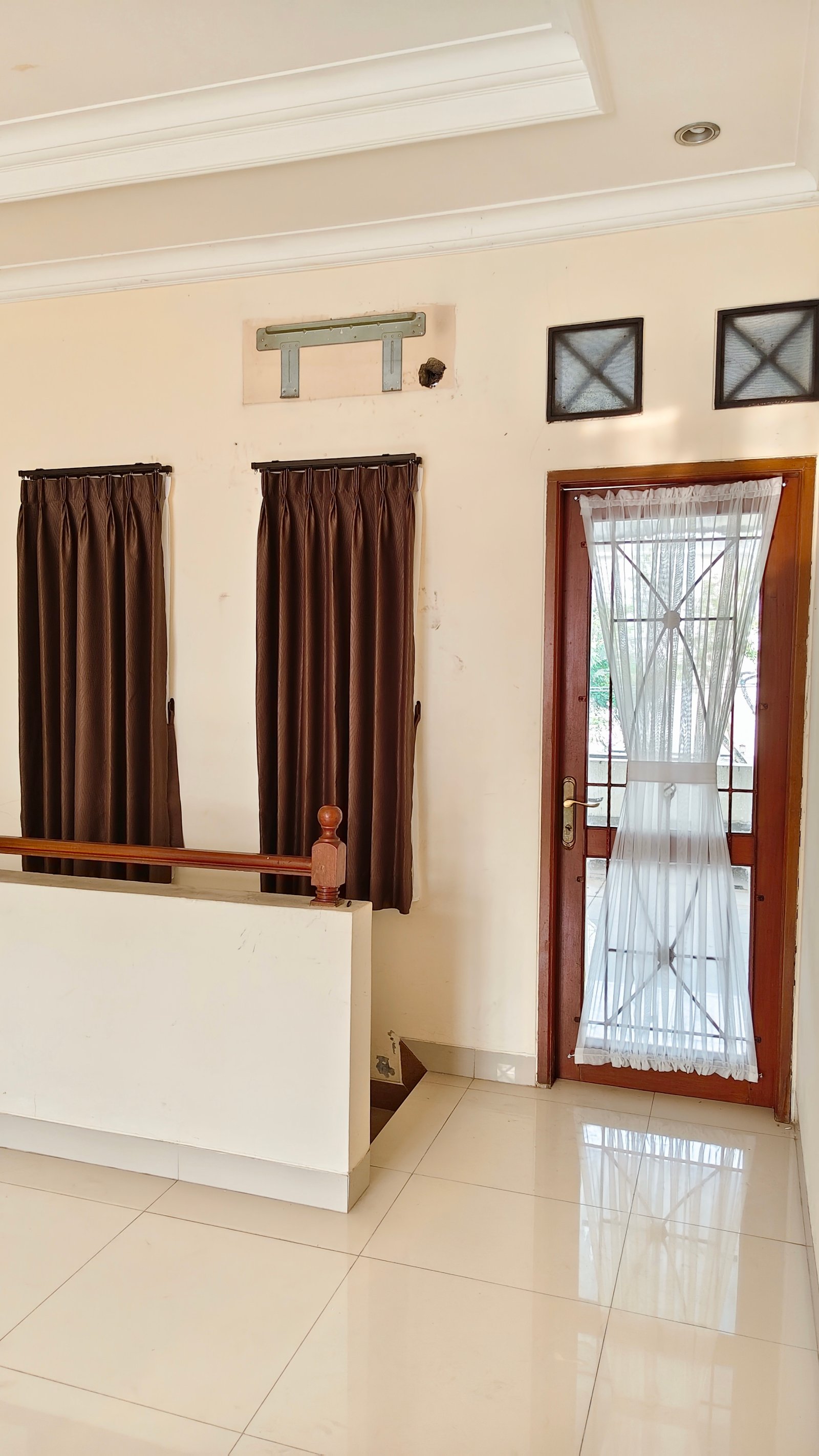 contoh gambar gorden pintu