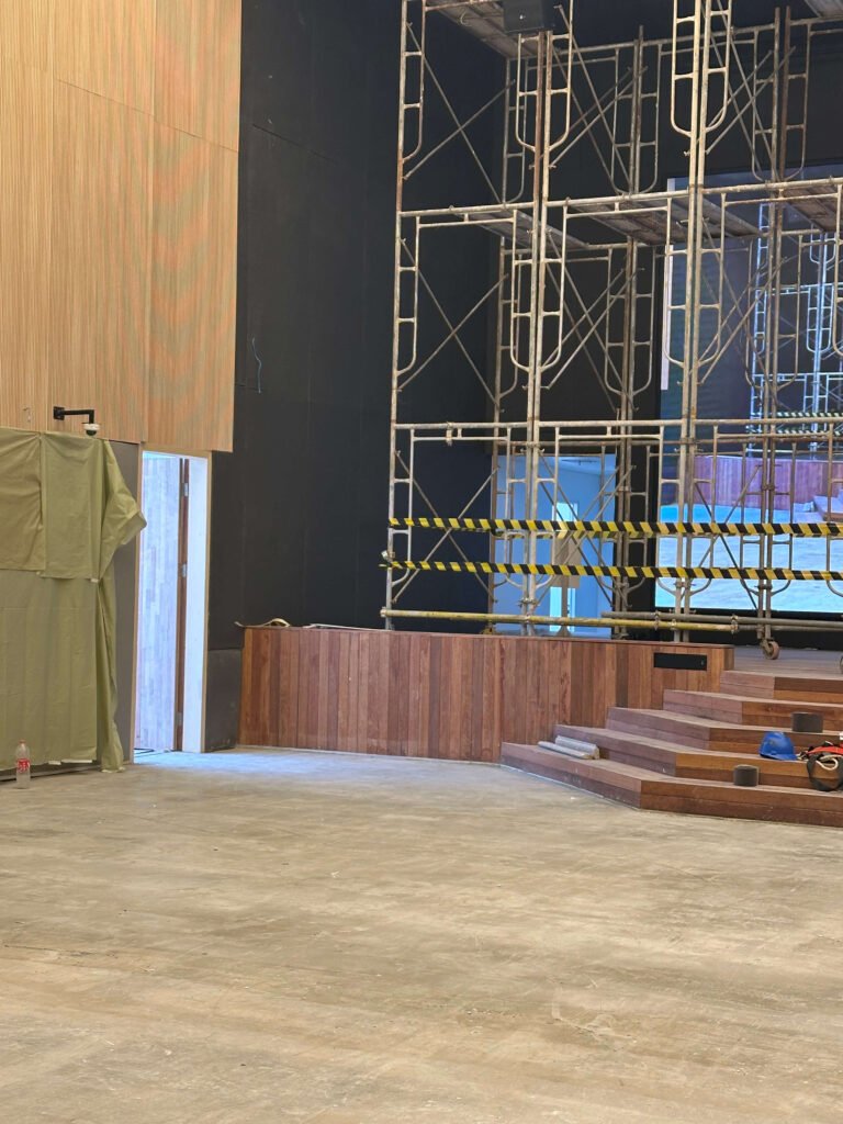 Jakarta International School Gorden Auditorium / Teater