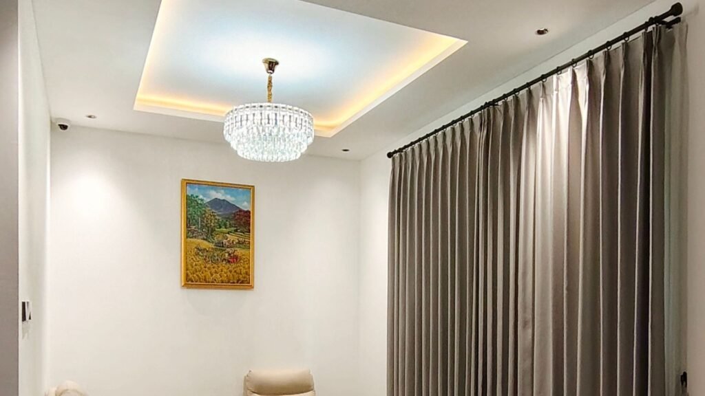 Inspirasi Rel Gorden Bulat untuk Rumah Mewah Minimalis dari Aneka Sinar Abadi sebagai penyedia rel gorden terlengkap terbaik