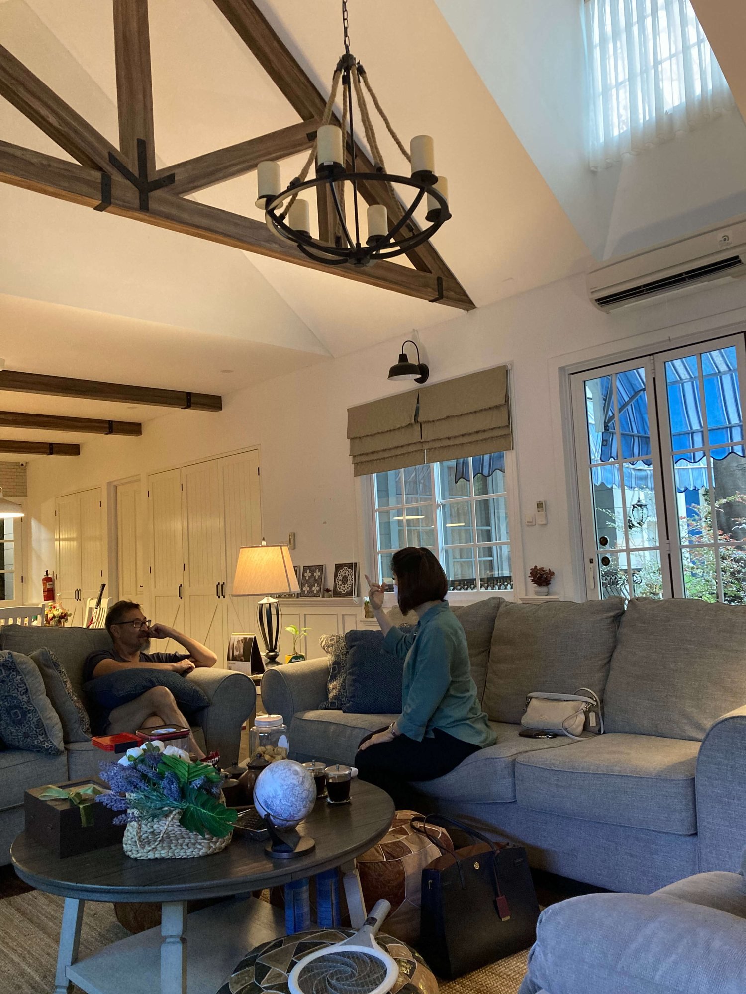 Roman blind ruang keluarga: Bpk Hariman, Pancoran