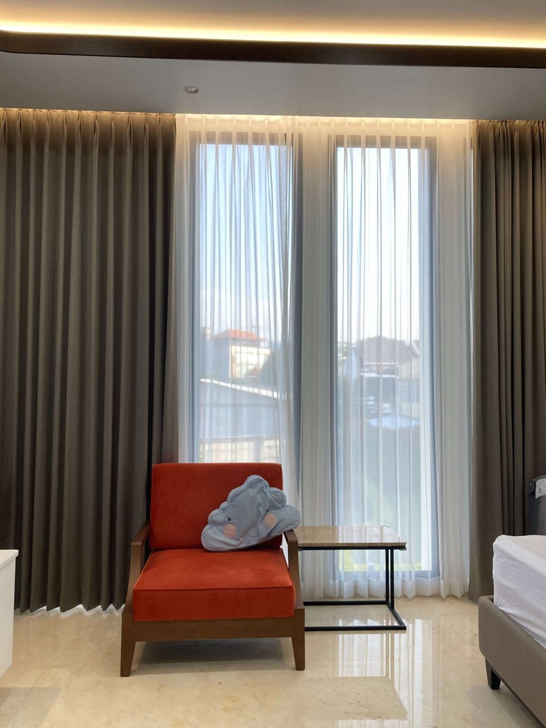 Gorden dan vitrase kamar tidur: Bu Lenny, Puri Mansion
