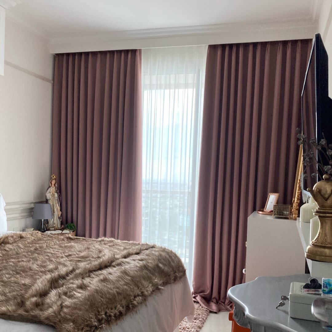 Gorden dan vitrase kamar tidur utama: Linda (Sumbawa), Central Park