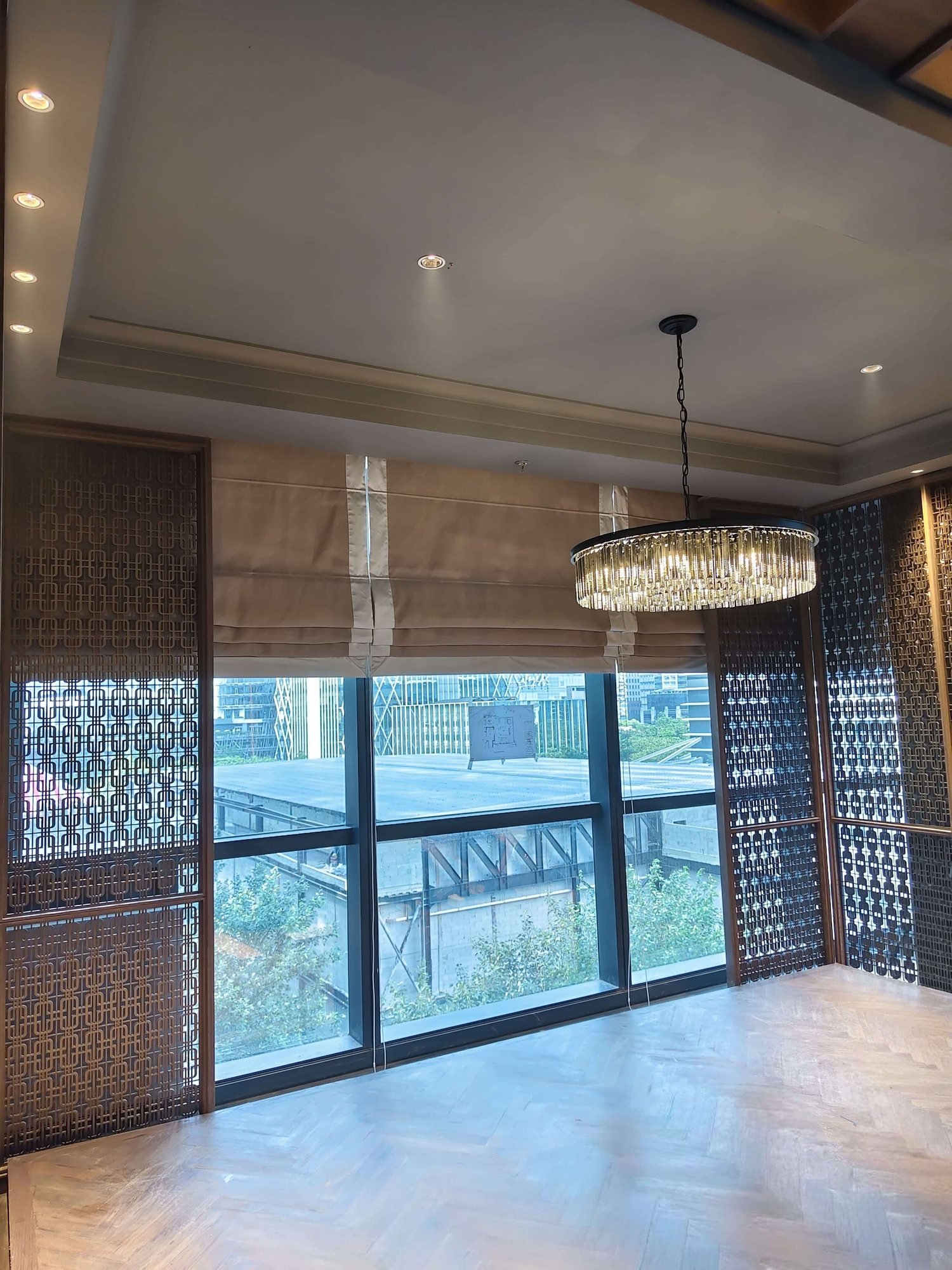 Gorden Kantor District 8 Lantai 3EF: Bu Hera (2)