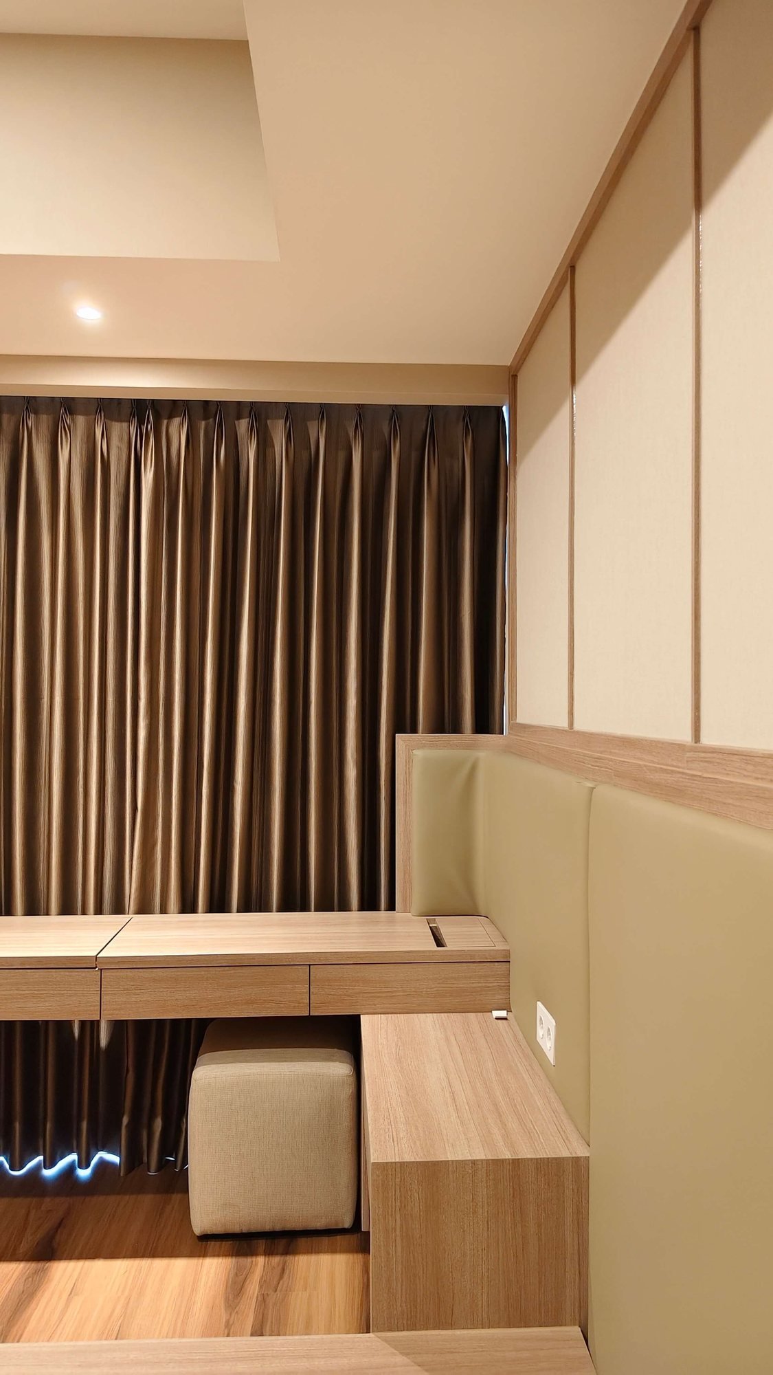 Gorden Residence Kuningan: Bu Hera (2)