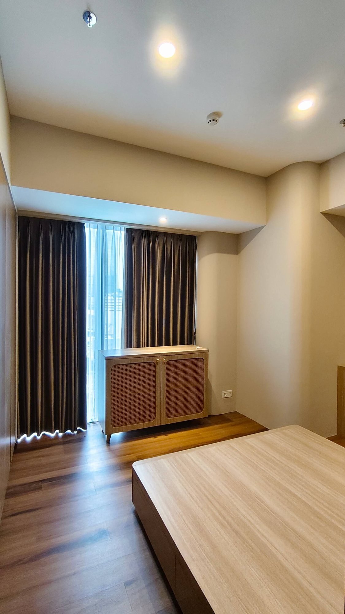 Gorden Residence Kuningan: Bu Hera (4)