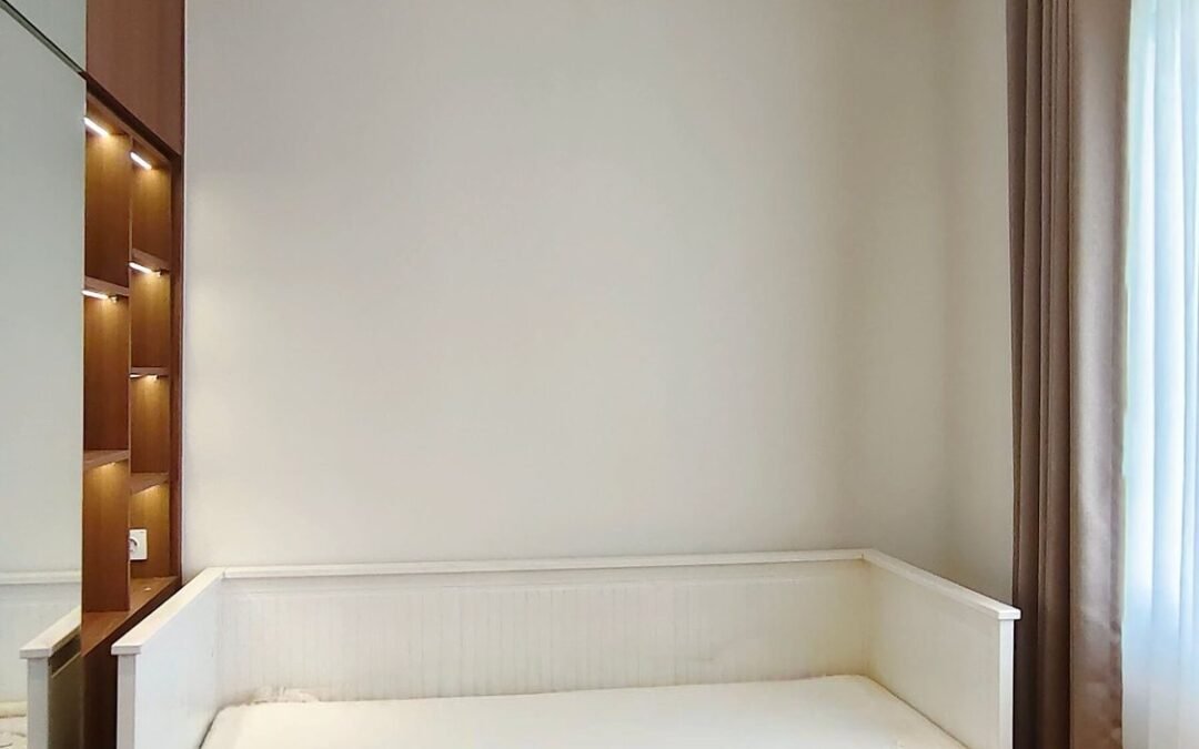 Bu Lilian, Mediterania Srengseng: Gorden Apartemen