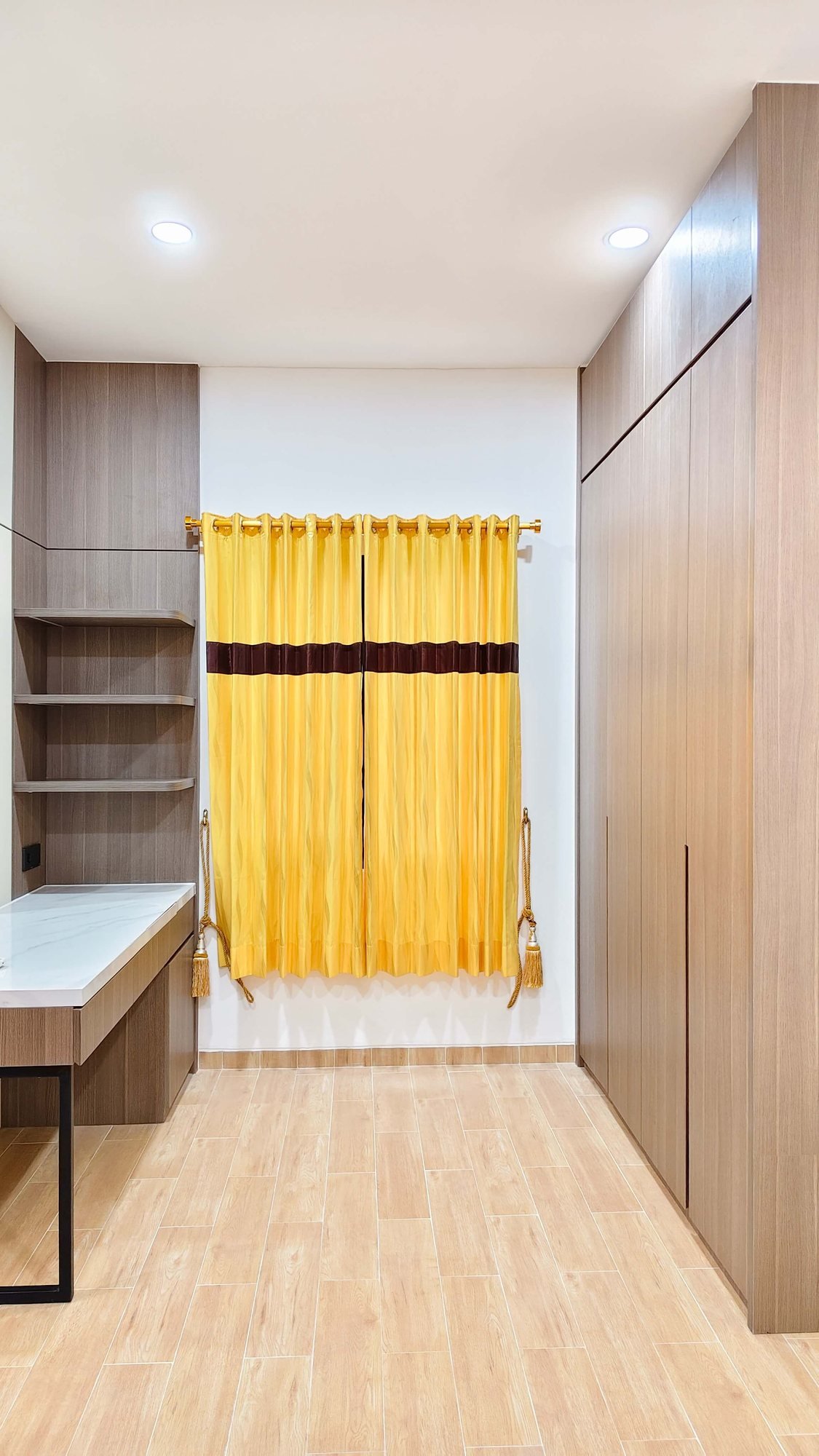 Gorden Residence Taman Palem Cengkareng: Bu Lina (2)