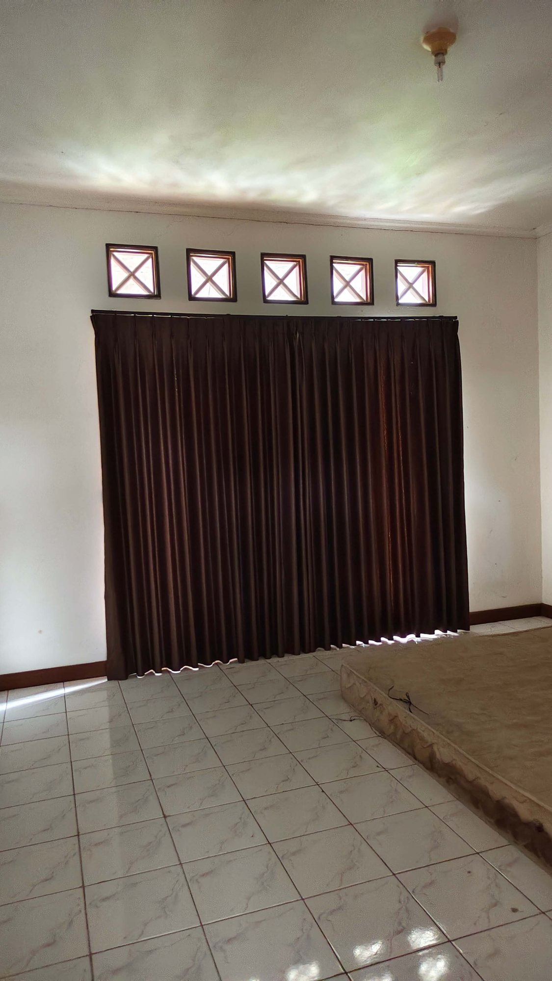Gorden Residence Pondok Cabe: Pak Wandy (1)
