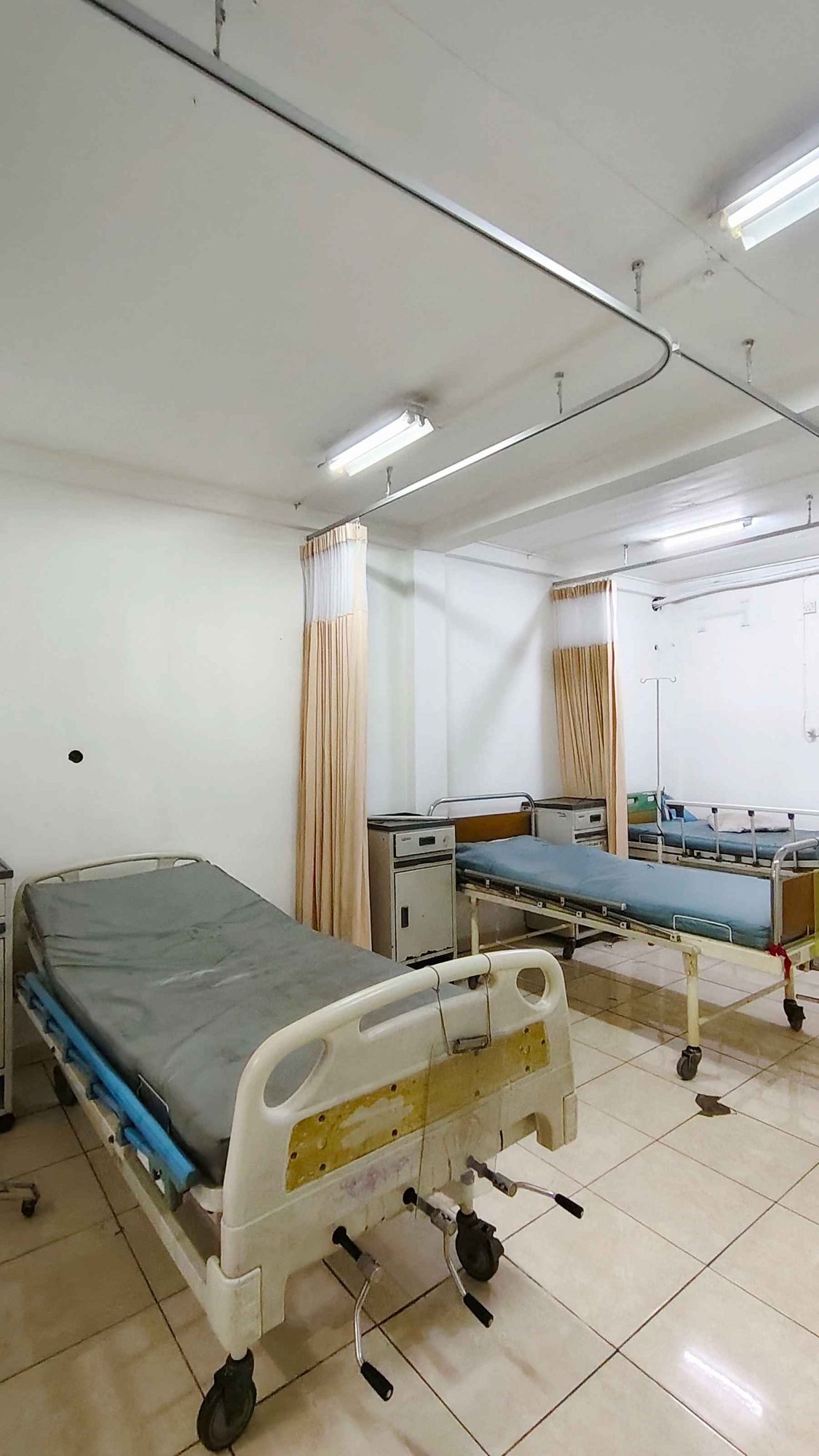 gorden rumah sakit, gorden pembatas ruangan